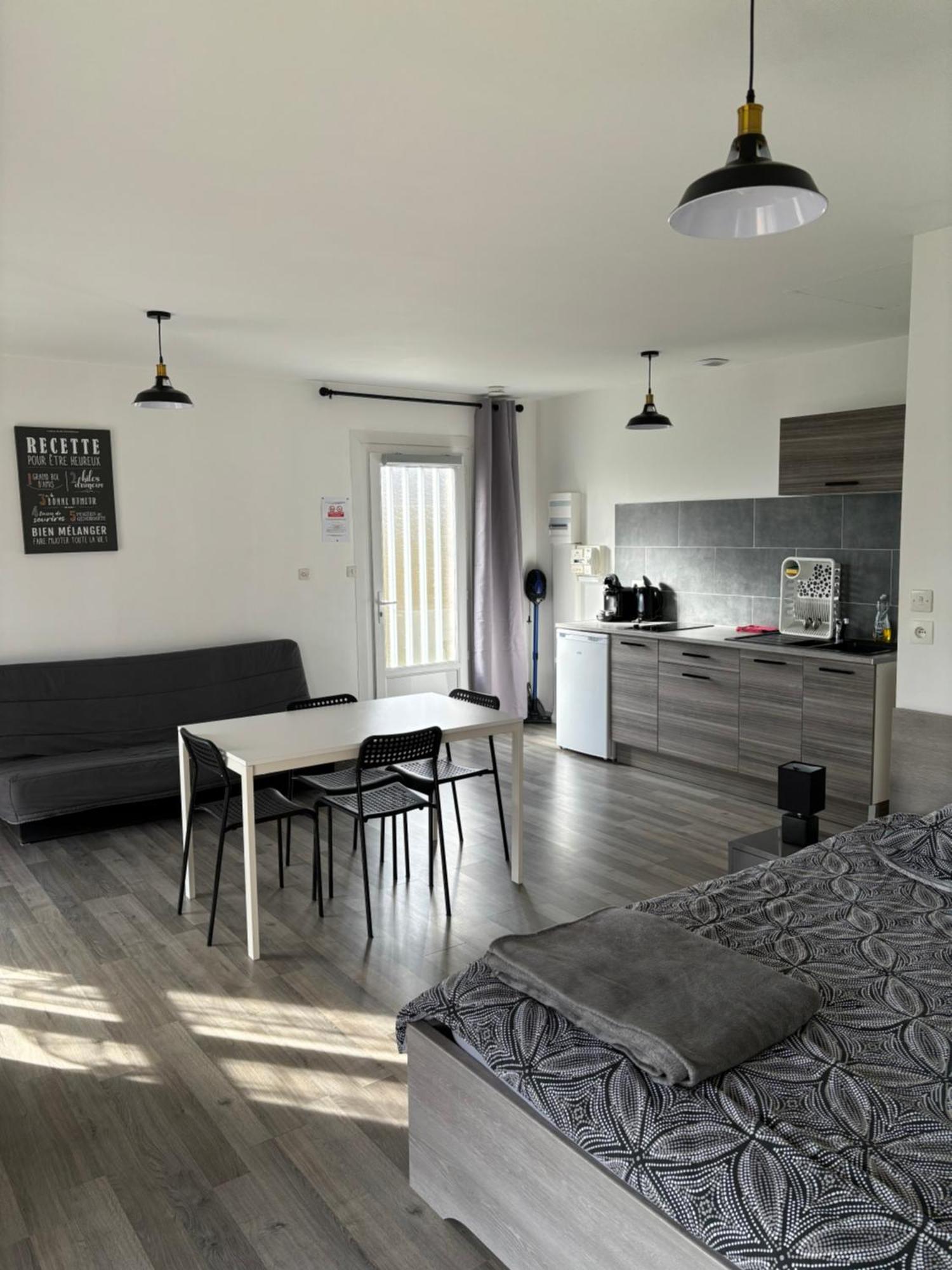 Studio Albert Avec Terrasse A Proximite De Mety Exteriér fotografie
